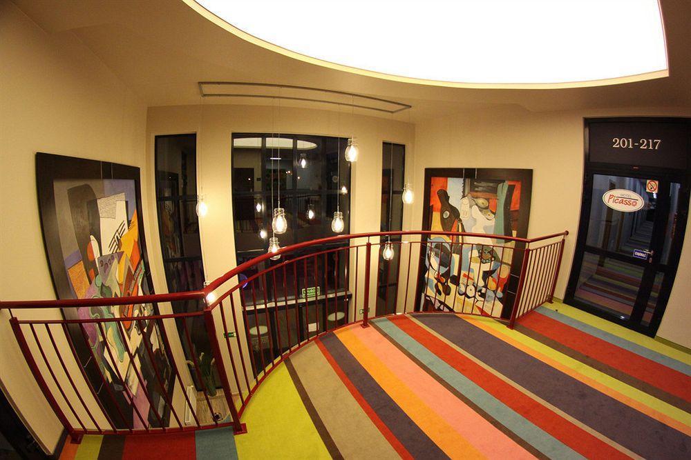 Hotel Picaro Stok Лагув Екстер'єр фото
