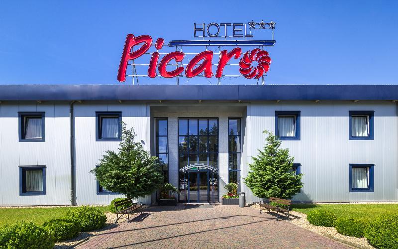 Hotel Picaro Stok Лагув Екстер'єр фото